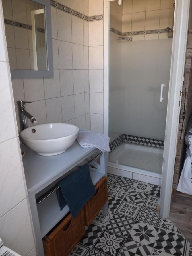 La Girondine Bed & Breakfast Galgon Bagian luar foto