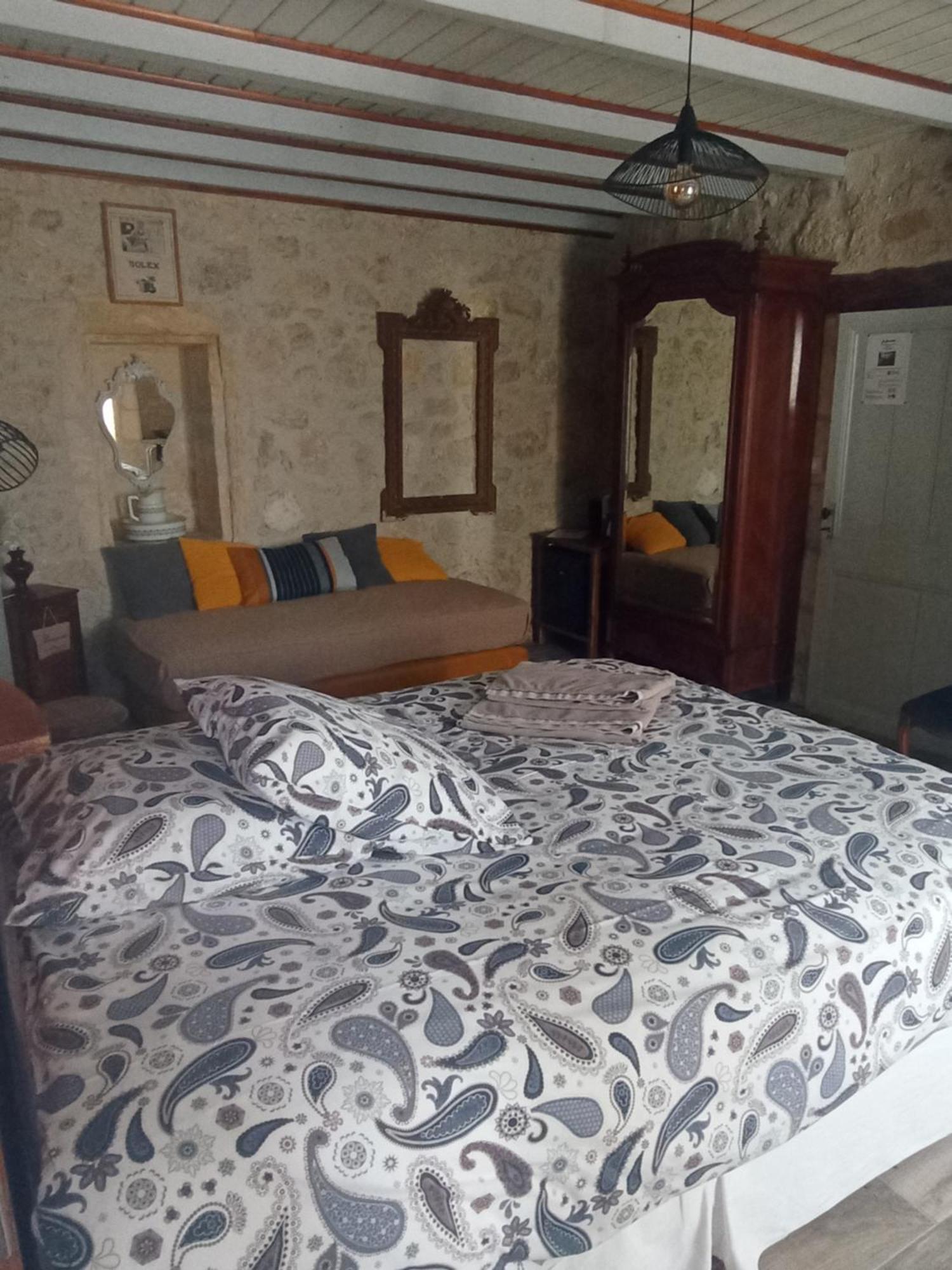 La Girondine Bed & Breakfast Galgon Bagian luar foto